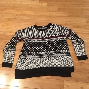Forever 21 warm cozy sweater, black, red and white